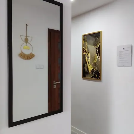 Apartament Janis アパート ザトル